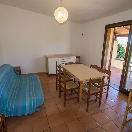 Cala Petralana Aparthotel 3*
