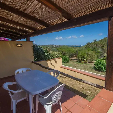 Apart-hotel Cala Petralana 3*