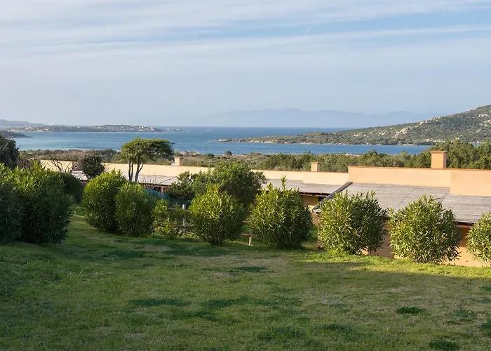 Hotel apartamentowy Cala Petralana Porto Pollo